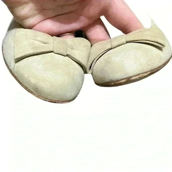 Moschino Cheap and Chic Beige Suede Stiletto/Pump Heels Size 7.5 - Picture 5 of 10